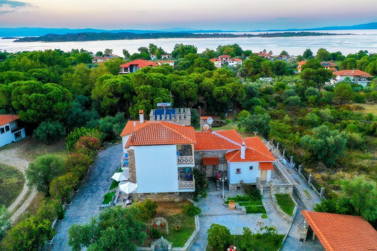 Petra Mare Suites Vourvourou Esterno foto