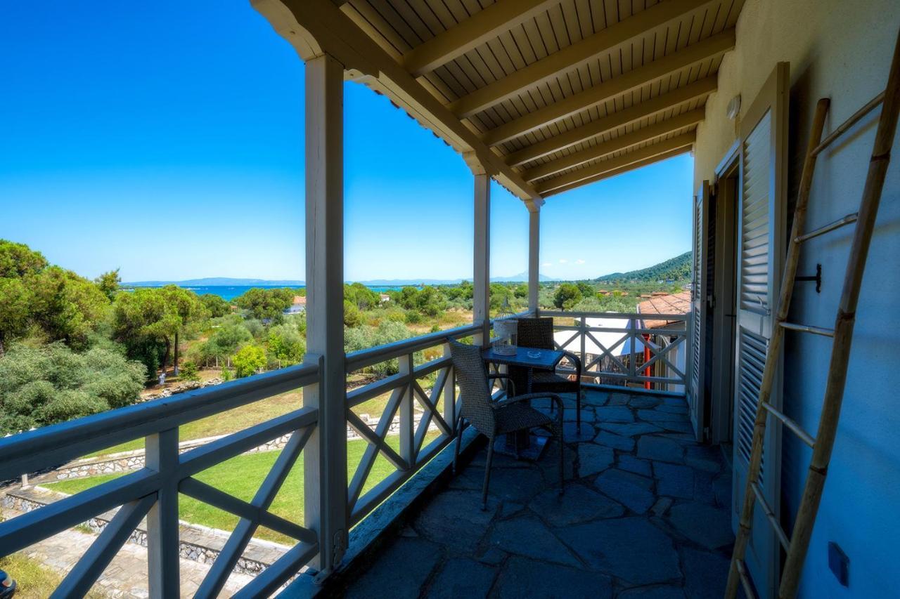 Petra Mare Suites Vourvourou Esterno foto